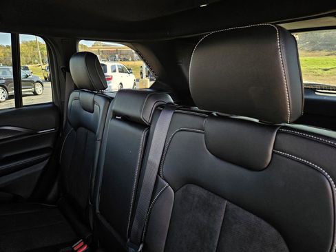 New 2025 Jeep Grand Cherokee Laredo image 29