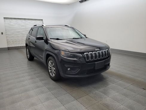Used 2019 Jeep Cherokee Latitude Plus FWD image 13