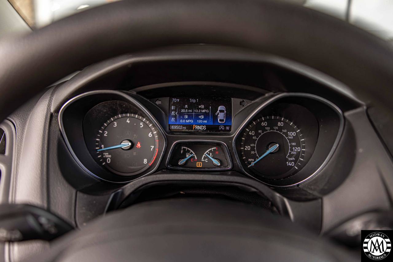 Used 2017 Ford Focus SE FWD image 22