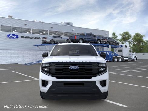 New 2025 Ford Expedition Active image 6
