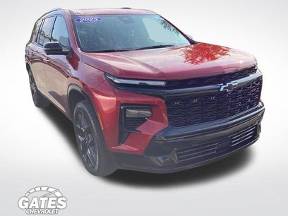Used 2025 Chevrolet Traverse RS
