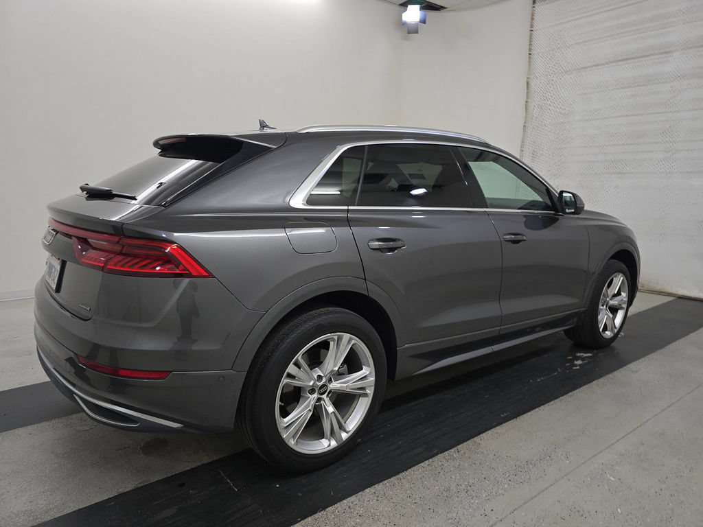 Used 2022 Audi Q8 Premium Plus w/ Premium Plus Package AWD/4WD image 3