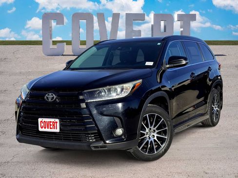 Used 2017 Toyota Highlander SE image 1