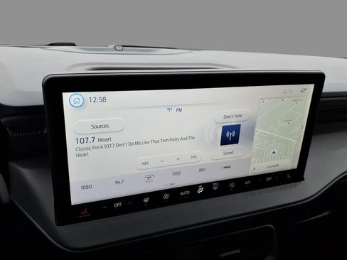 New 2026 Ford Maverick Lariat w/ Black Appearance Package image 25