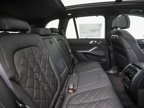 New 2026 BMW X5 xDrive40i w/ Climate Comfort Package AWD/4WD image 27