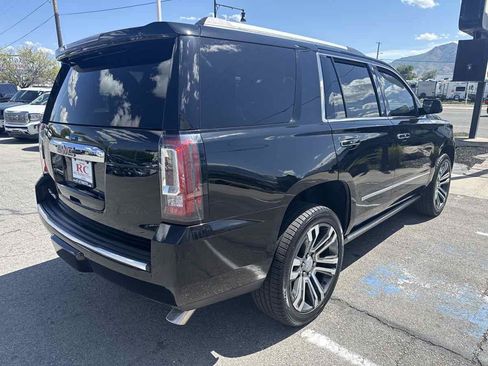 Used 2017 GMC Yukon Denali w/ Open Road Package AWD/4WD image 6