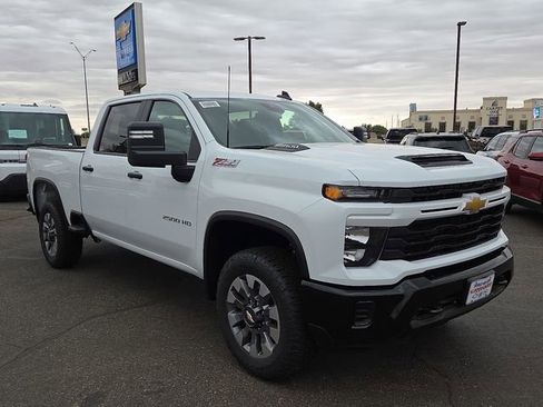 New 2026 Chevrolet Silverado 2500 Custom w/ Custom Convenience Package AWD/4WD image 5
