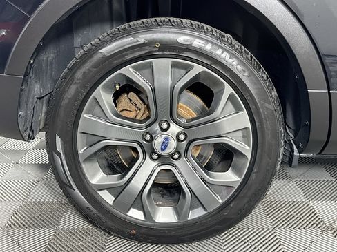 Used 2018 Ford Explorer Sport image 32