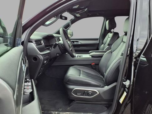 New 2026 Jeep Grand Wagoneer Limited w/ Premium Group II AWD/4WD image 23