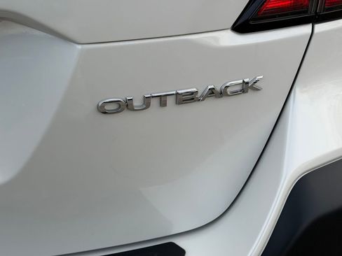 Used 2023 Subaru Outback Limited image 30
