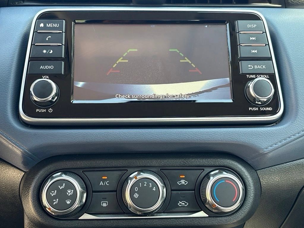 Used 2025 Nissan Versa SV FWD image 22