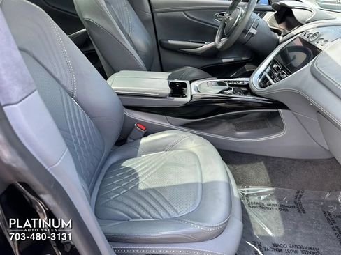 Used 2021 Aston Martin DBX AWD/4WD image 16