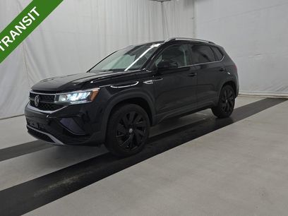 Used 2023 Volkswagen Taos SE w/ Black Wheel Package