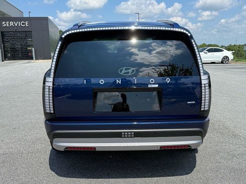 New 2026 Hyundai Ioniq 9 SE image 4
