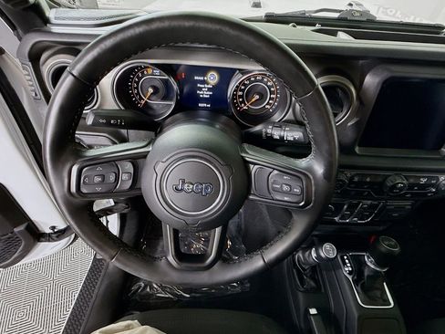 Used 2022 Jeep Wrangler Unlimited Sport AWD/4WD image 21