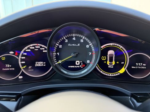 Certified 2022 Porsche Cayenne Turbo S image 36