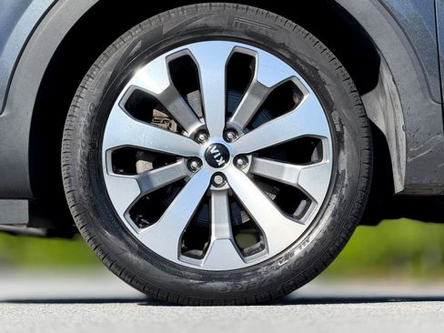 Used 2021 Kia Telluride S AWD/4WD image 18