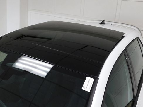 Used 2026 Volkswagen Golf AWD/4WD image 21