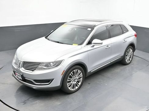 Used 2018 Lincoln MKX Reserve w/ Lincoln MKX Climate Package AWD/4WD image 16