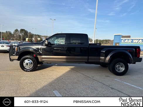Used 2017 Ford F350 King Ranch w/ King Ranch Ultimate Package image 29