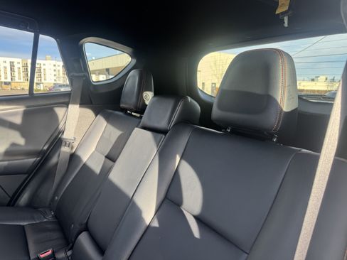 Used 2016 Toyota RAV4 SE image 15