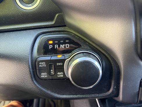 Used 2019 RAM 1500 Big Horn AWD/4WD image 26