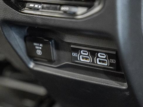 Certified 2024 Jeep Grand Cherokee Laredo w/ Luxury Tech Group I AWD/4WD image 30