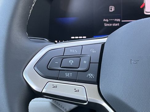 New 2026 Volkswagen Taos SE AWD/4WD image 20