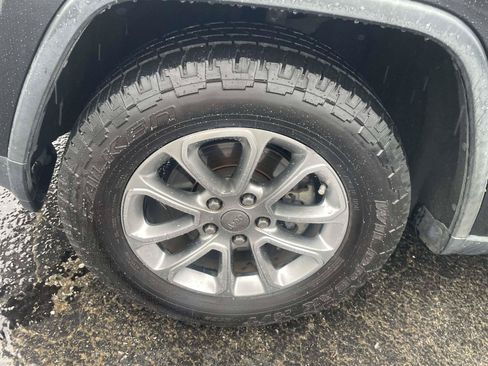 Used 2015 Jeep Grand Cherokee Limited RWD image 13