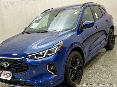Used 2023 Ford Escape ST-Line Elite image 5