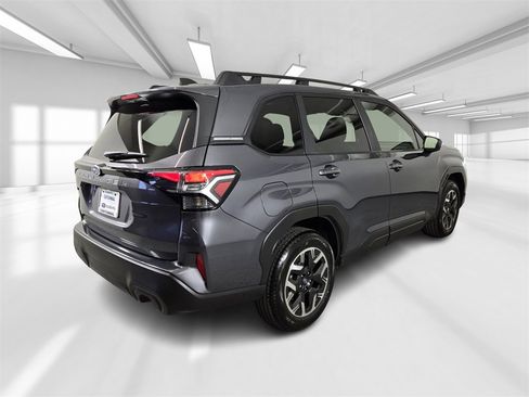 New 2025 Subaru Forester Premium image 4