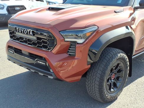 Used 2024 Toyota Tacoma TRD Pro AWD/4WD image 8