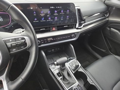 Used 2024 Kia Sportage EX image 35