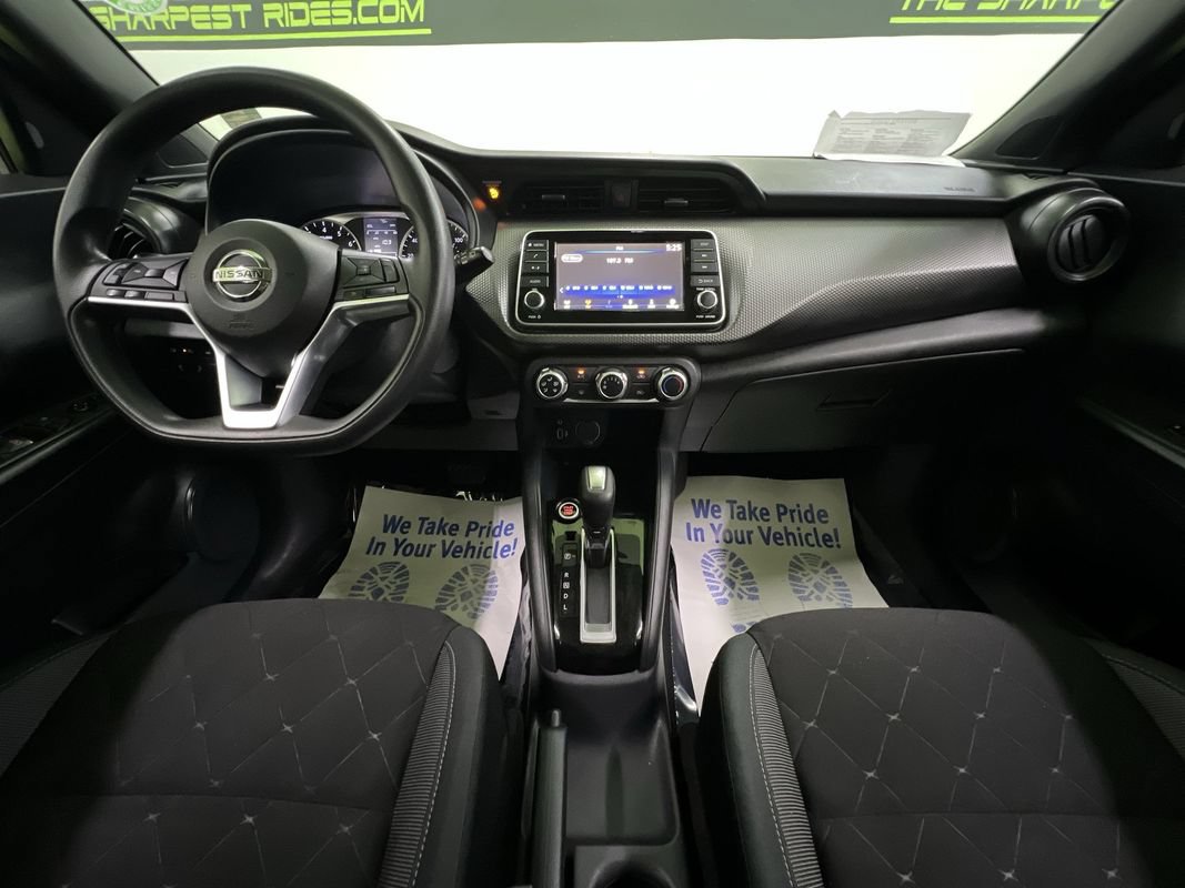 Used 2020 Nissan Kicks S FWD image 17