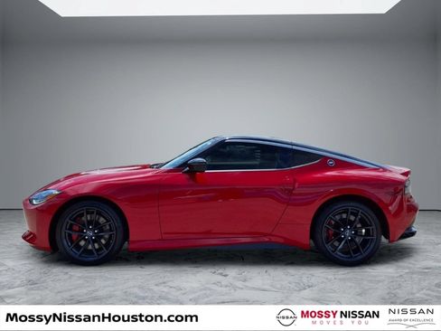 Used 2025 Nissan Z Performance w/ Floor Mat Package RWD image 5