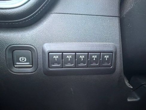 Used 2020 Chevrolet Silverado 2500 High Country w/ Z71 Off-Road Package AWD/4WD image 12