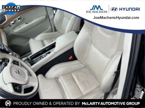 Used 2016 Volvo XC90 T6 Inscription w/ Vision Package image 2