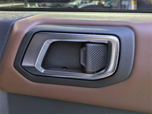 Used 2024 Ford Bronco Outer Banks image 37
