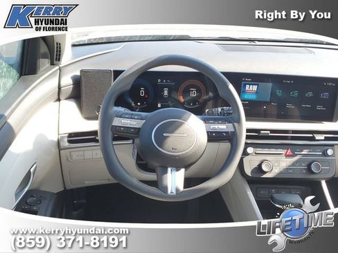 New 2026 Hyundai Tucson SE image 11