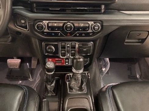 Used 2024 Jeep Wrangler Unlimited Rubicon 4xe AWD/4WD image 18