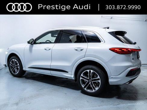 Used 2025 Audi Q5 Premium Plus w/ Premium Plus AWD/4WD image 2