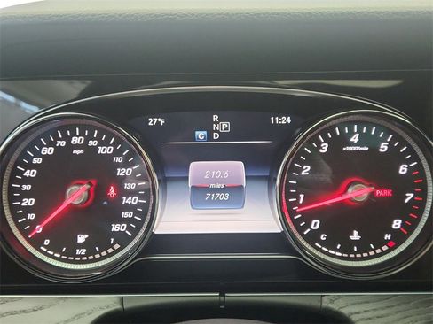 Used 2018 Mercedes-Benz E 300 4MATIC image 16
