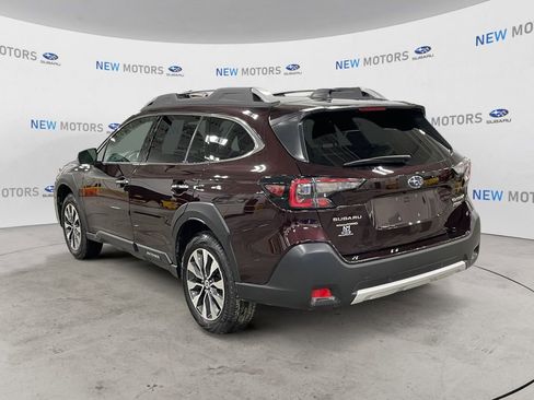 Used 2025 Subaru Outback Touring image 3