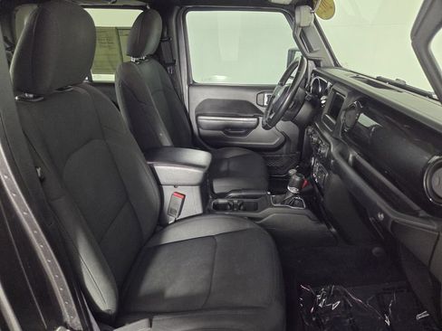 Used 2022 Jeep Gladiator Sport AWD/4WD image 31