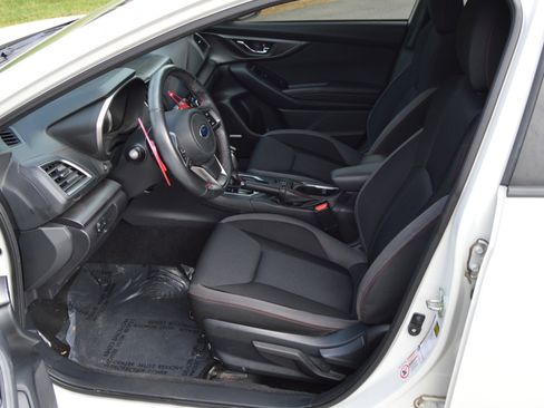 Used 2018 Subaru Impreza 2.0i Sport image 11