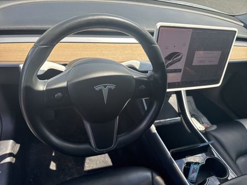 Used 2018 Tesla Model 3 Long Range AWD/4WD image 26