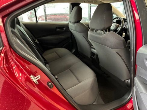 Used 2022 Toyota Corolla LE image 16