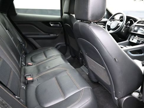Used 2020 Jaguar F-PACE Prestige image 17