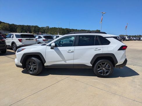 Used 2024 Toyota RAV4 Adventure image 5
