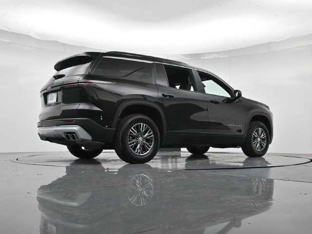Used 2025 Chevrolet Traverse LT AWD/4WD image 37